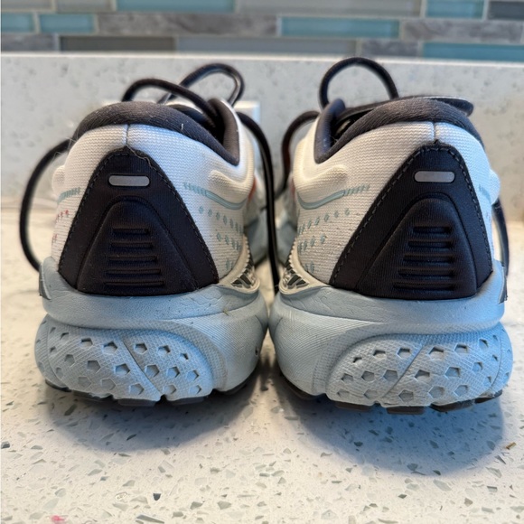 Brooks Adrenaline GTS 22 Light Blue with Orange Accents W9 - Picture 6 of 7